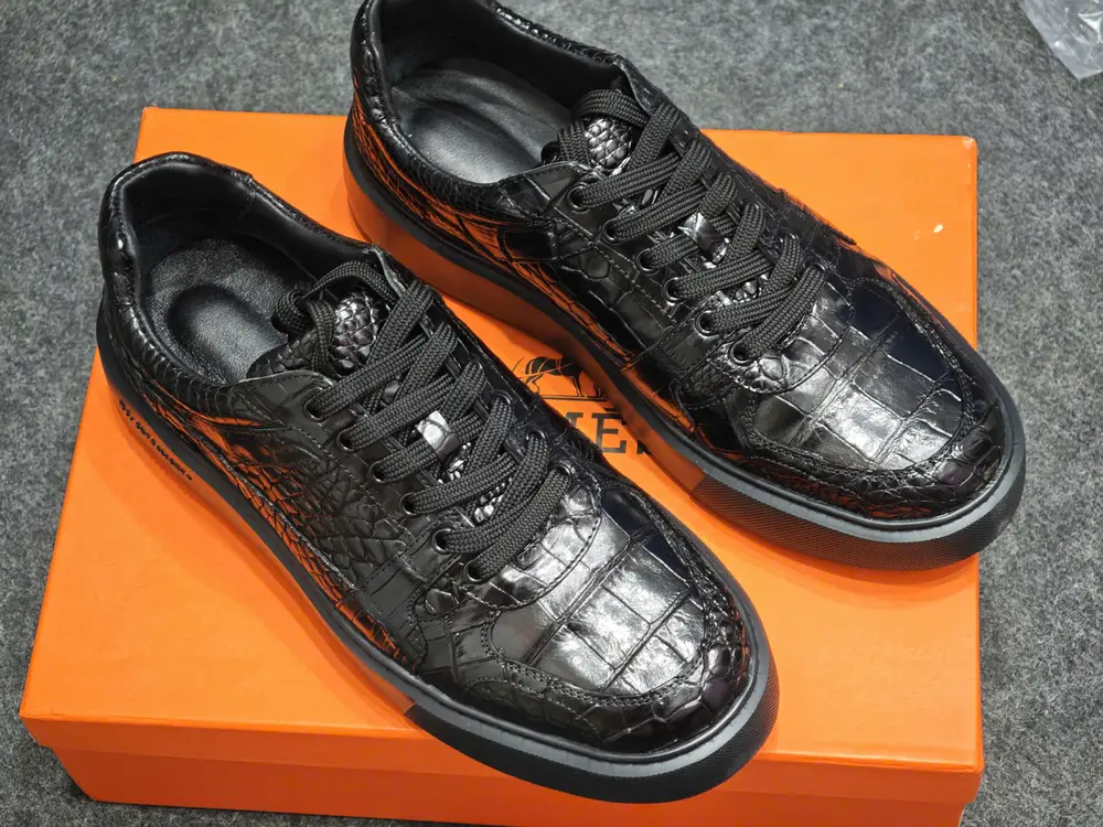 Mẫu sneaker 51