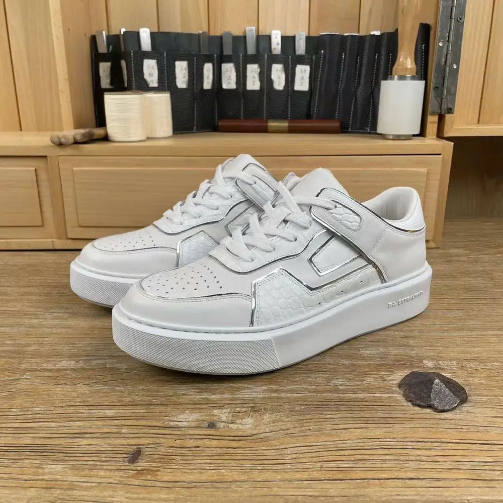 Mẫu sneaker 17