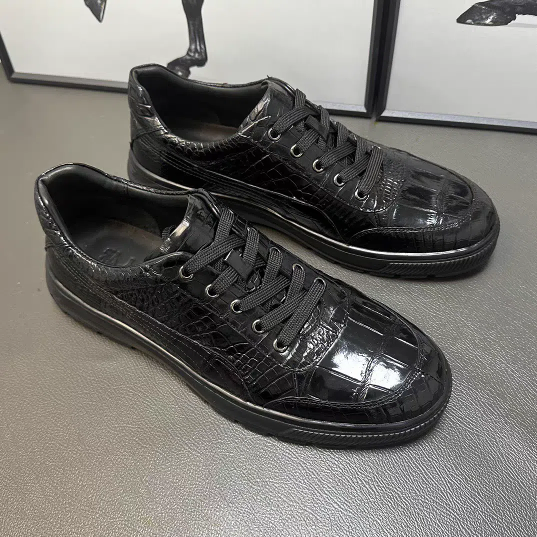 Sneaker da cá sấu đen